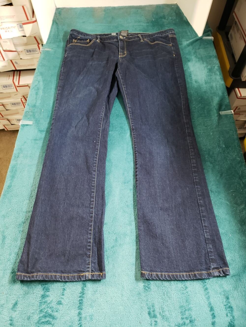 Mossimo Jeans Size 14 Women Blue Denim Stretch Pants Mid Rise Modern Bootcut